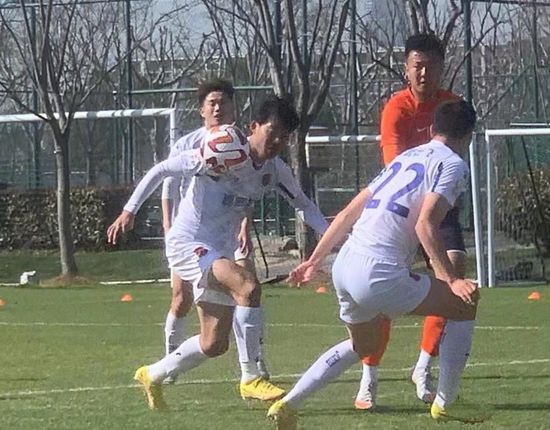 在线国产区